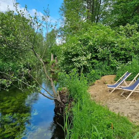 펜션 Ale Miejscowka! Caloroczny Nad Jeziorem