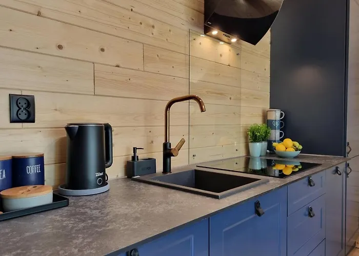 Ale Miejscowka! Caloroczny Nad Jeziorem Дом отдыха *