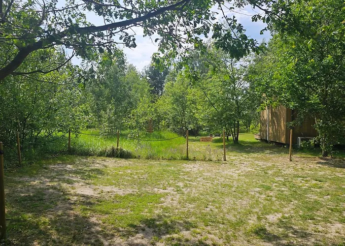 Ale Miejscowka! Caloroczny Nad Jeziorem Дом отдыха Lucien